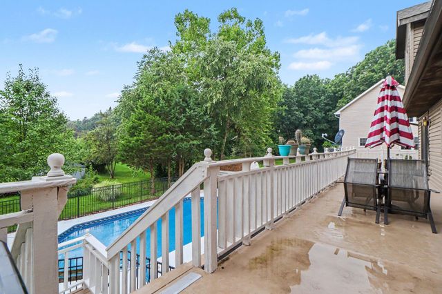 428 Pickwick Place, Valparaiso, IN 46385