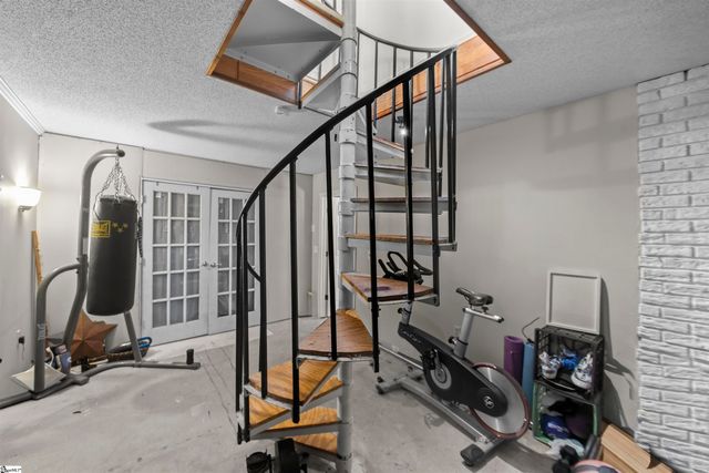 219 Motor Boat Club Road, Greenville, SC 29611