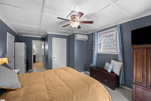 219 Motor Boat Club Road, Greenville, SC 29611