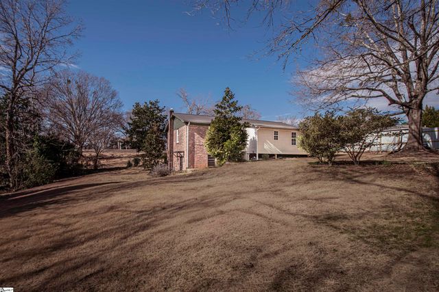 219 Motor Boat Club Road, Greenville, SC 29611