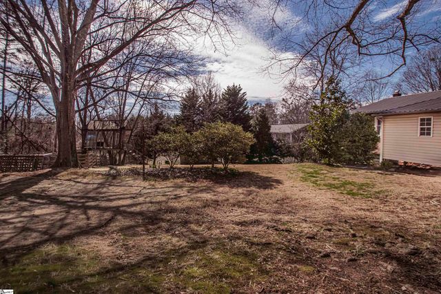 219 Motor Boat Club Road, Greenville, SC 29611