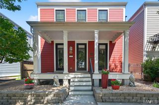 3170 Canal Street, St Charles, MO 63301