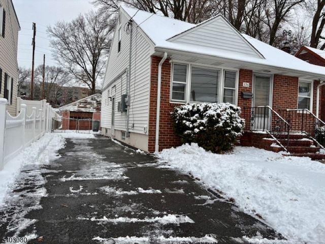 236 W Linden Ave, Linden City, NJ 07036