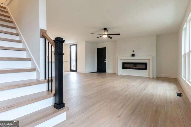 2372 Smokehouse Path, Lawrenceville, GA 30044