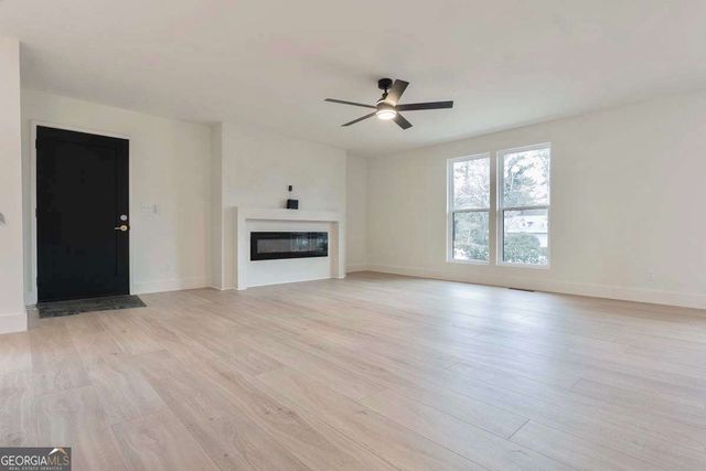 2372 Smokehouse Path, Lawrenceville, GA 30044