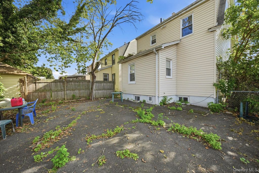 188-01 Mangin Avenue, Saint Albans, NY 11412 — photo 2