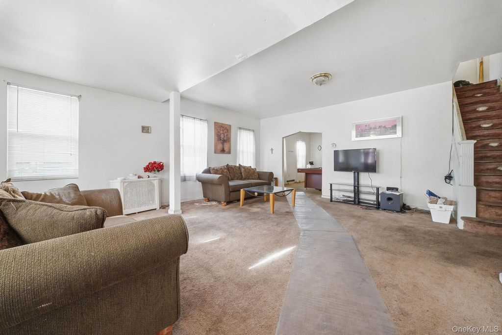 188-01 Mangin Avenue, Saint Albans, NY 11412 — photo 3