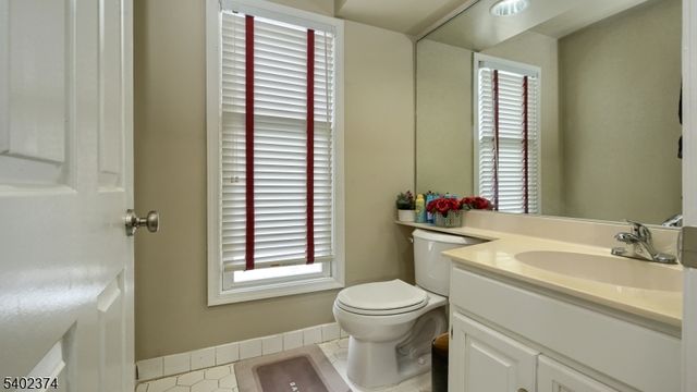 73 Laurelwood Ct, Rockaway Twp., NJ 07866