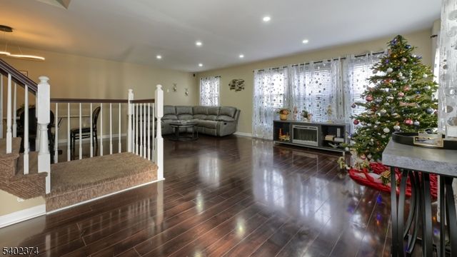 73 Laurelwood Ct, Rockaway Twp., NJ 07866