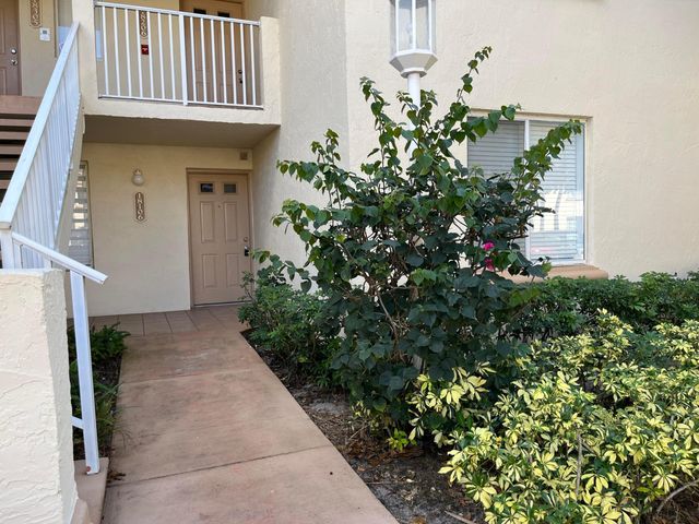 18106 Glenmoor Drive, West Palm Beach, FL 33409