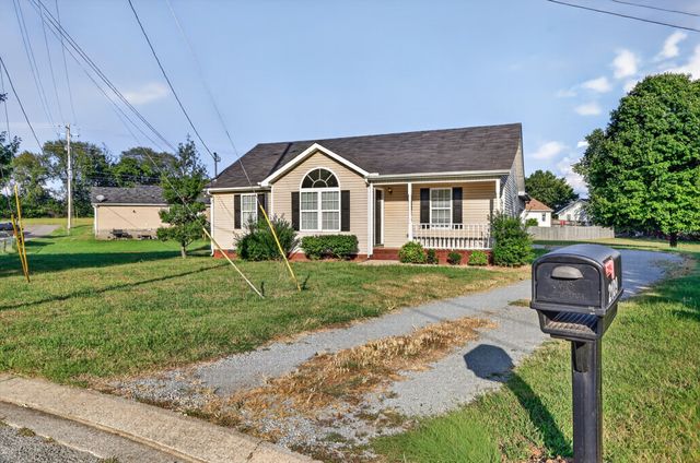 2109 Dothan Dr, Murfreesboro, TN 37128