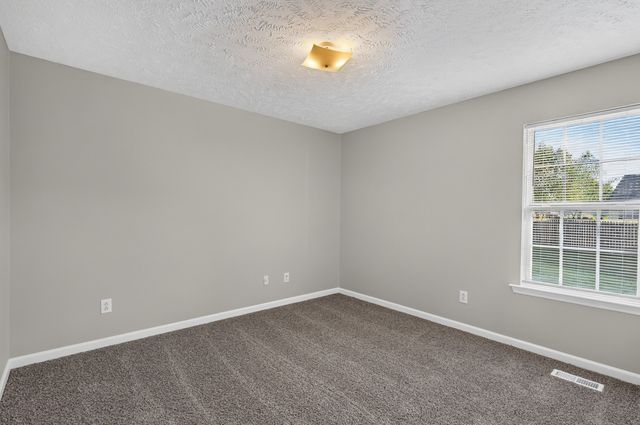 2109 Dothan Dr, Murfreesboro, TN 37128