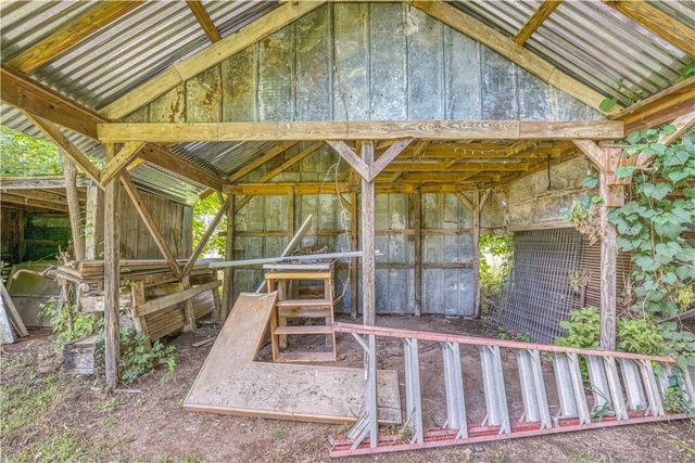 66 Owl Lane, Alpena, AR 72611