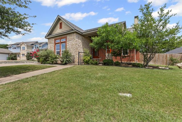125 Camelot Street, Glen Rose, TX 76043