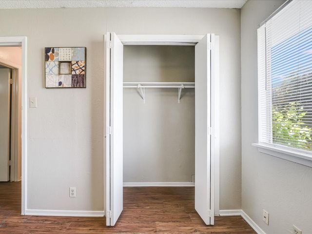 403 Janis A, Georgetown, TX 78628