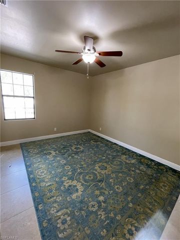 511 SW 7th PL, Cape Coral, FL 33991