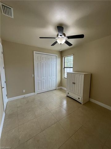 511 SW 7th PL, Cape Coral, FL 33991