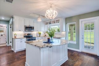 200 S Prairie LN, Georgetown, TX 78633