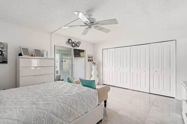 1012 Lincoln A, Boca Raton, FL 33434