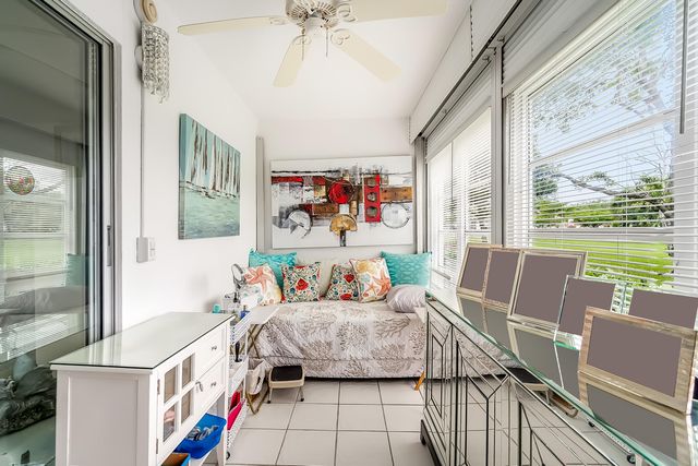 1012 Lincoln A, Boca Raton, FL 33434