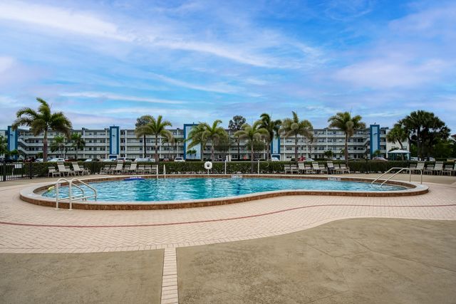 1012 Lincoln A, Boca Raton, FL 33434