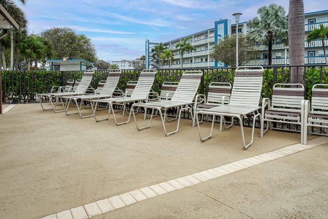 1012 Lincoln A, Boca Raton, FL 33434