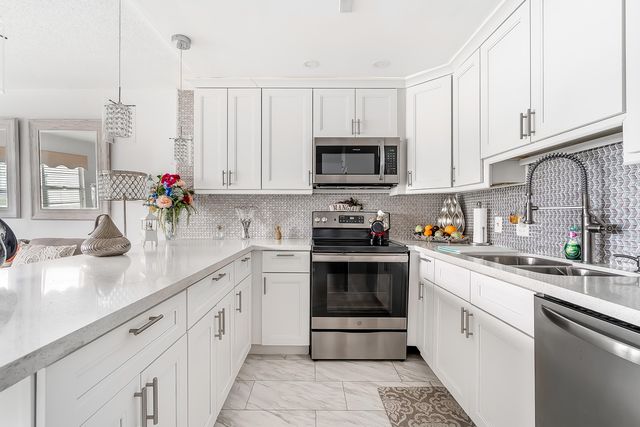 1012 Lincoln A, Boca Raton, FL 33434