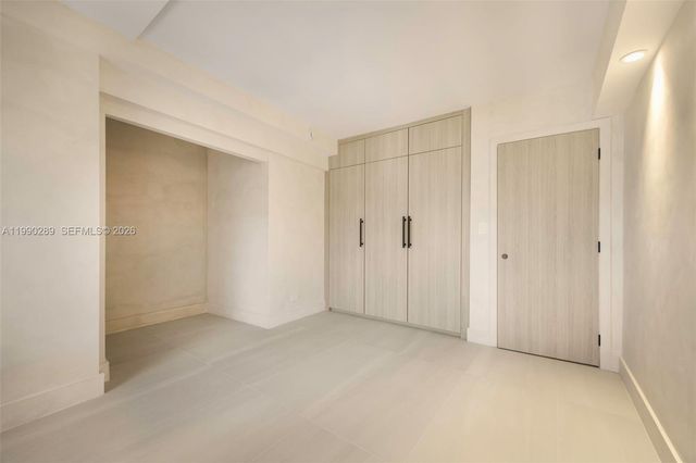 2301 Collins Ave 526, Miami Beach, FL 33139