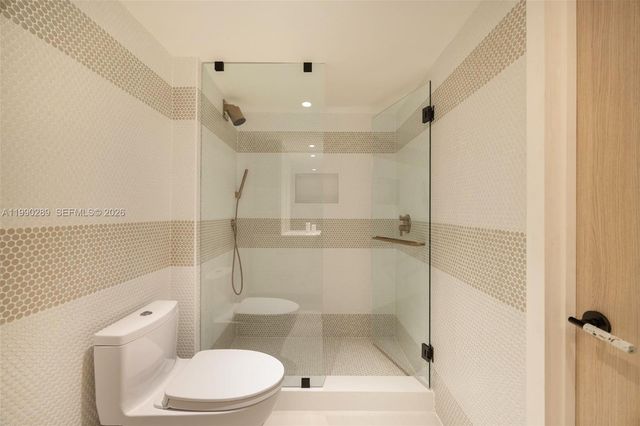 2301 Collins Ave 526, Miami Beach, FL 33139