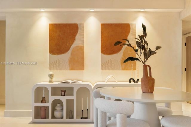 2301 Collins Ave 526, Miami Beach, FL 33139