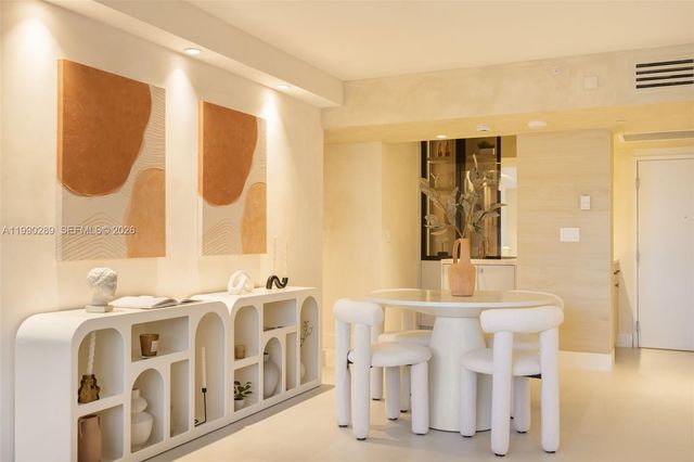 2301 Collins Ave 526, Miami Beach, FL 33139