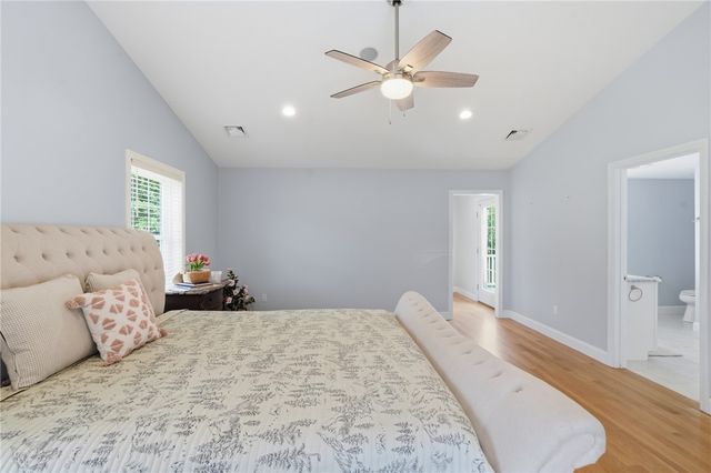 10 Stirling Drive, Glocester, RI 02857
