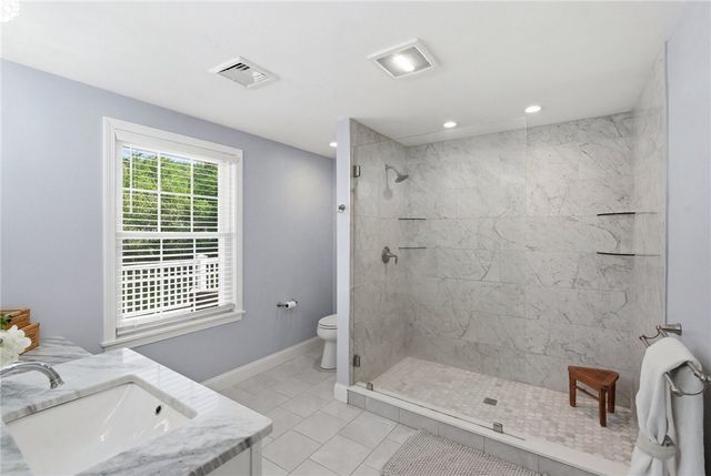 10 Stirling Drive, Glocester, RI 02857