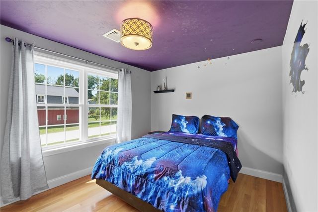 10 Stirling Drive, Glocester, RI 02857