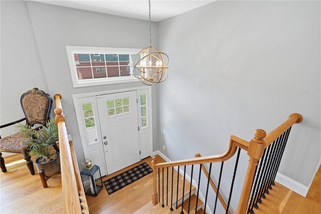 10 Stirling Drive, Glocester, RI 02857