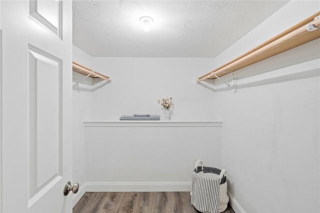 10 Stirling Drive, Glocester, RI 02857