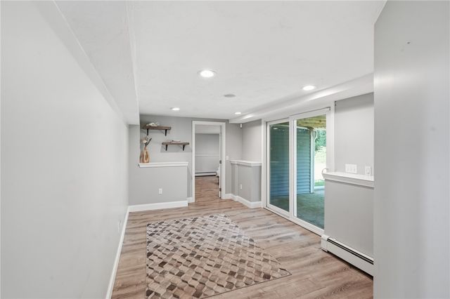 10 Stirling Drive, Glocester, RI 02857