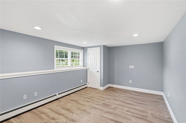 10 Stirling Drive, Glocester, RI 02857