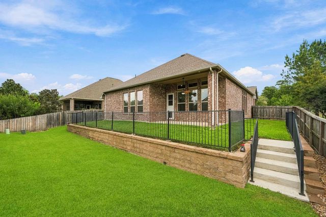 1503 Graystone Hills Drive, Conroe, TX 77304