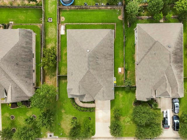 1503 Graystone Hills Drive, Conroe, TX 77304
