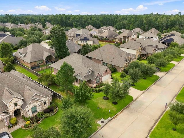 1503 Graystone Hills Drive, Conroe, TX 77304
