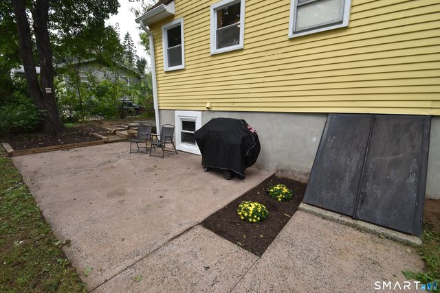 28 Hickory Road, Colchester, CT 06415