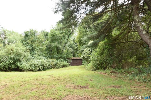 28 Hickory Road, Colchester, CT 06415