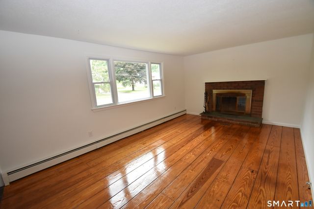 28 Hickory Road, Colchester, CT 06415