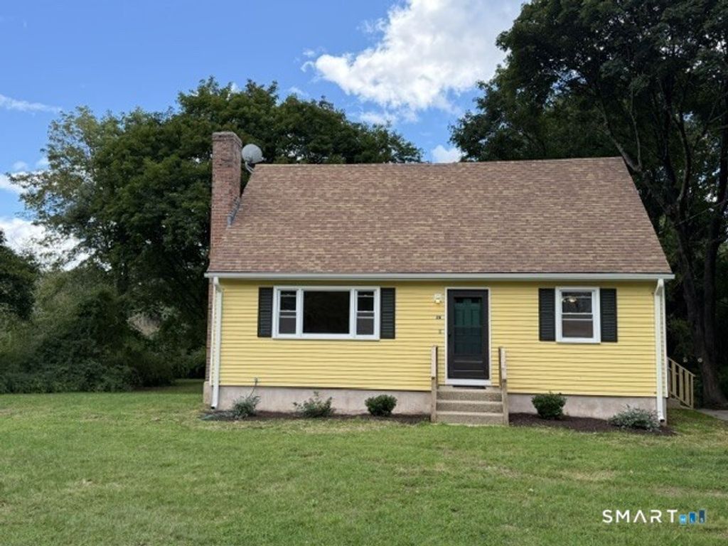 28 Hickory Road, Colchester, CT 06415