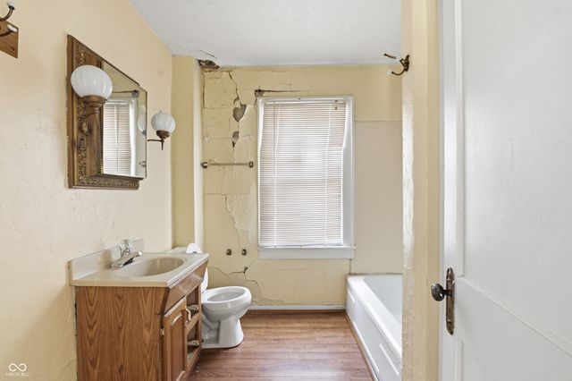 6335 E 16th Street, Indianapolis, IN 46219