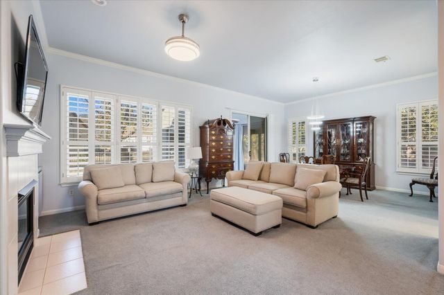 112 Lone Star DR, Georgetown, TX 78633