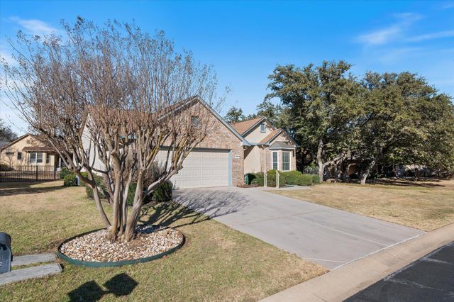 112 Lone Star DR, Georgetown, TX 78633