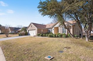 112 Lone Star DR, Georgetown, TX 78633