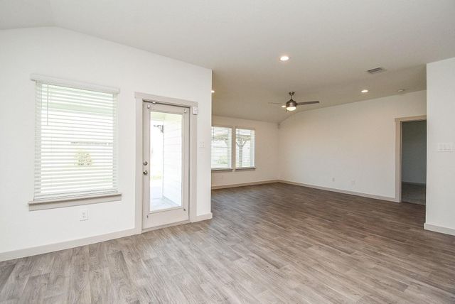 1614 Mountain Echo Drive, Richmond, TX 77469